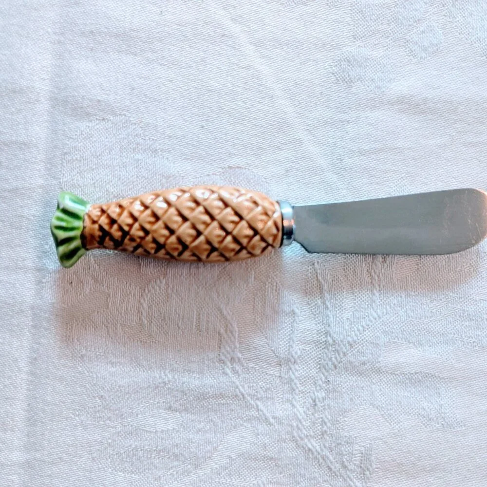VTG Pineapple Ceramic Handle Butter Spreader Knife Japan Stainless Steel 4.5”